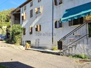 Rustici e casali in vendita di 460 m²