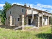 Rustici e casali in vendita di 480 m²