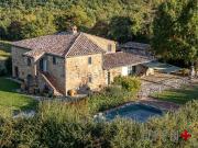 Rustici e casali in vendita di 480 m² in Strada di Anqua