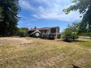 Rustici e casali in vendita di 489 m² in Via Andrea...