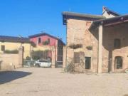 Rustici e casali in vendita di 491 m² in Via Morandi