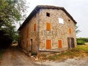Rustici e casali in vendita di 500 m²