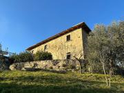 Rustici e casali in vendita di 500 m²