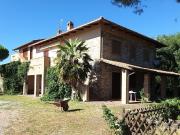 Rustici e casali in vendita di 500 m² in Località Croce, 68