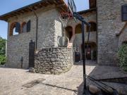 Rustici e casali in vendita di 500 m² in Strada del...