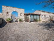 Rustici e casali in vendita di 500 m²