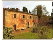 Rustici e casali in vendita di 500 m² in Via lischi