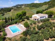 Rustici e casali in vendita di 510 m² in Contrada San...