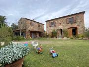 Rustici e casali in vendita di 510 m² in Via Antonio Gramsci