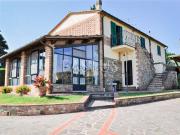 Rustici e casali in vendita di 510 m² in Via Buonarroti