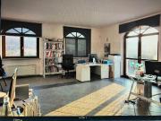 Rustici e casali in vendita di 510 m² in Via Don...