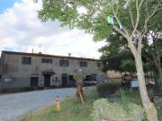 Rustici e casali in vendita di 520 m²