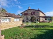 Rustici e casali in vendita di 520 m² in Strada Poggio...