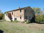 Rustici e casali in vendita di 530 m²
