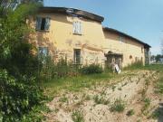 Rustici e casali in vendita di 530 m² in Via San Donnino