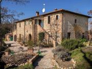 Rustici e casali in vendita di 535 m²