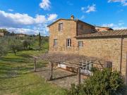 Rustici e casali in vendita di 537 m² in Via Madonna di...