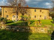 Rustici e casali in vendita di 550 m² in Località...