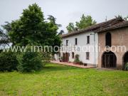 Rustici e casali in vendita di 552 m²