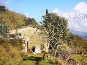 Rustici e casali in vendita di 585 m² in Via Maone e...