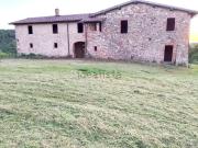 Rustici e casali in vendita di 600 m²