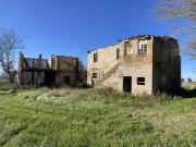 Rustici e casali in vendita di 600 m²