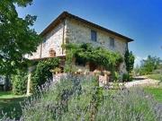Rustici e casali in vendita di 600 m²