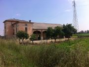Rustici e casali in vendita di 600 m² in Strada...