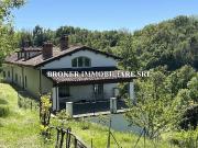 Rustici e casali in vendita di 600 m² in Via Monterotondo