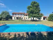 Rustici e casali in vendita di 600 m² in Via Riva, 84