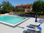 Rustici e casali in vendita di 6109 m²