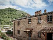 Rustici e casali in vendita di 620 m² in Via della torre