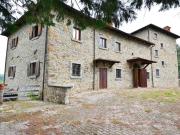Rustici e casali in vendita di 640 m²