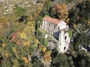 Rustici e casali in vendita di 646 m² in Via Santa Barbara