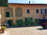 Rustici e casali in vendita di 648 m² in Vicolo Alba, 1