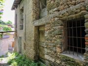 Rustici e casali in vendita di 64 m² in Via Vignola