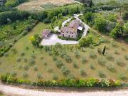 Rustici e casali in vendita di 650 m²