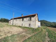 Rustici e casali in vendita di 650 m²