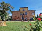 Rustici e casali in vendita di 650 m² in Via del Pietrischio