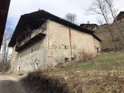 Rustici e casali in vendita di 650 m² in Frazione...