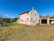 Rustici e casali in vendita di 65 m²