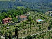 Rustici e casali in vendita di 670 m² in Strada Comunale...