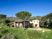 Rustici e casali in vendita di 680 m² in Via del...