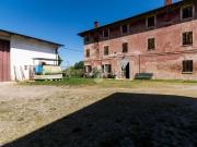 Rustici e casali in vendita di 700 m² in Via Carpi...