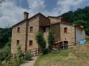 Rustici e casali in vendita di 700 m² in Via Marlianese