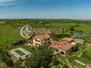 Rustici e casali in vendita di 700 m² in Via Monte Rosa