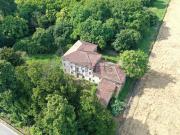 Rustici e casali in vendita di 720 m² in Via Giotto, 41