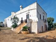 Rustici e casali in vendita di 720 m² in Via rialbo