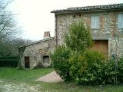 Rustici e casali in vendita di 720 m² in Via Rimembranze