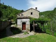 Rustici e casali in vendita di 740 m²